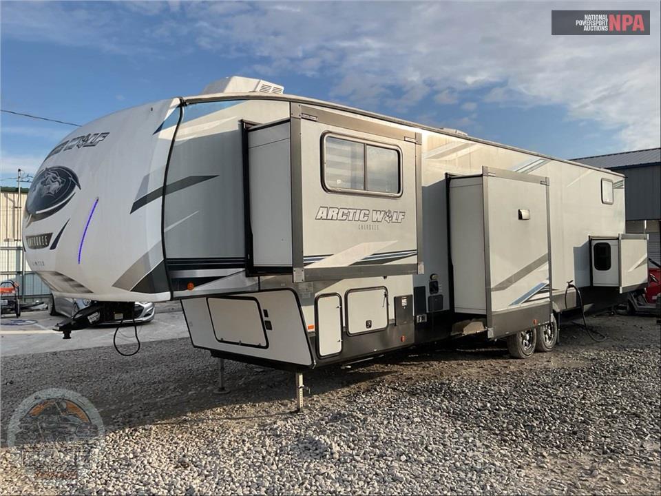 2022 Cherokee By Forest River M-3990SUITE ARCTIC WOLF FIFTH WHEEL SERIES — фото 2