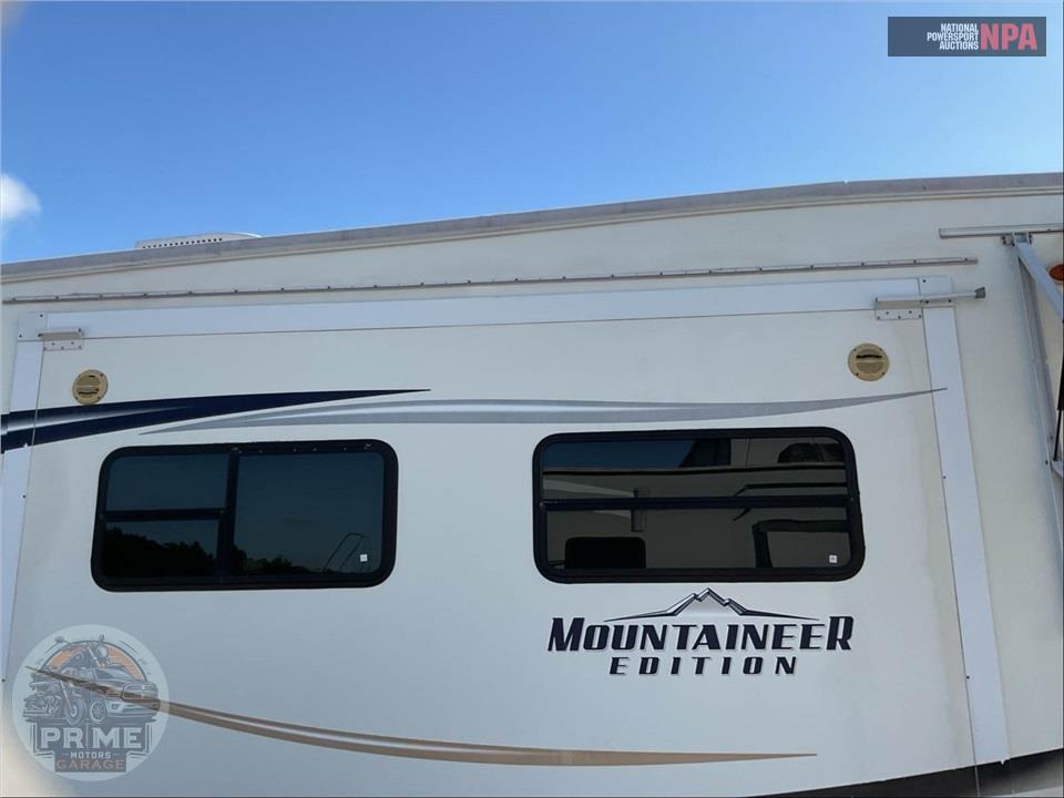 2012 Keystone Rv M-358 RLT - MONTANA MOUNTAINEER FIFTH WHEEL SERIES — фото 40