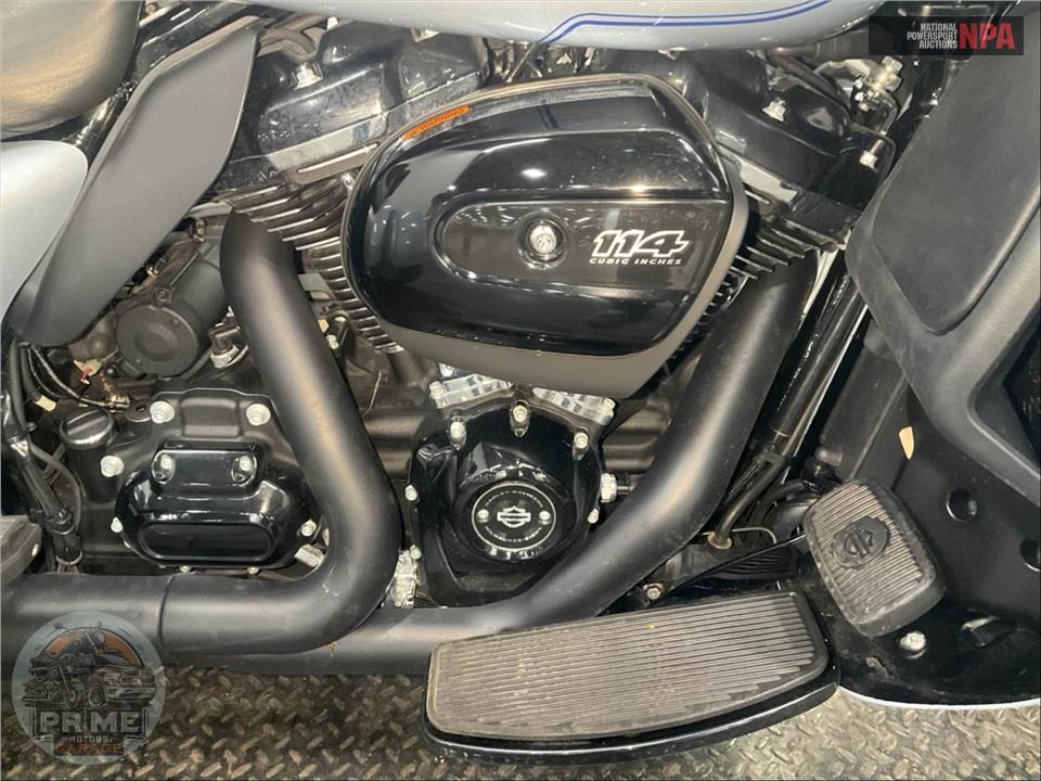 2025 Harley-Davidson FLHTCUTG TRI GLIDE ULTRA CLASSIC — фото 6