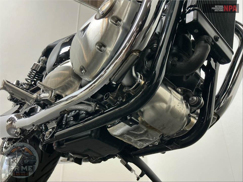 2023 Triumph BONNEVILLE T120 (CHROME EDITION) — фото 12