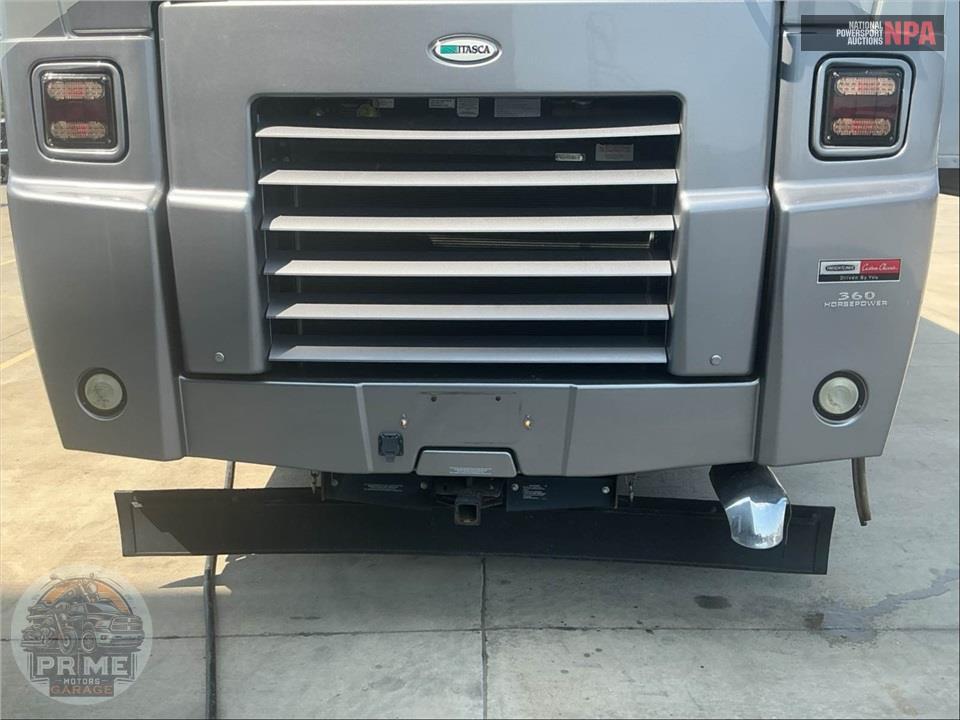 2012 Winnebago M-36M-CUMMINS 360HP - JOURNEY SERIES — фото 58