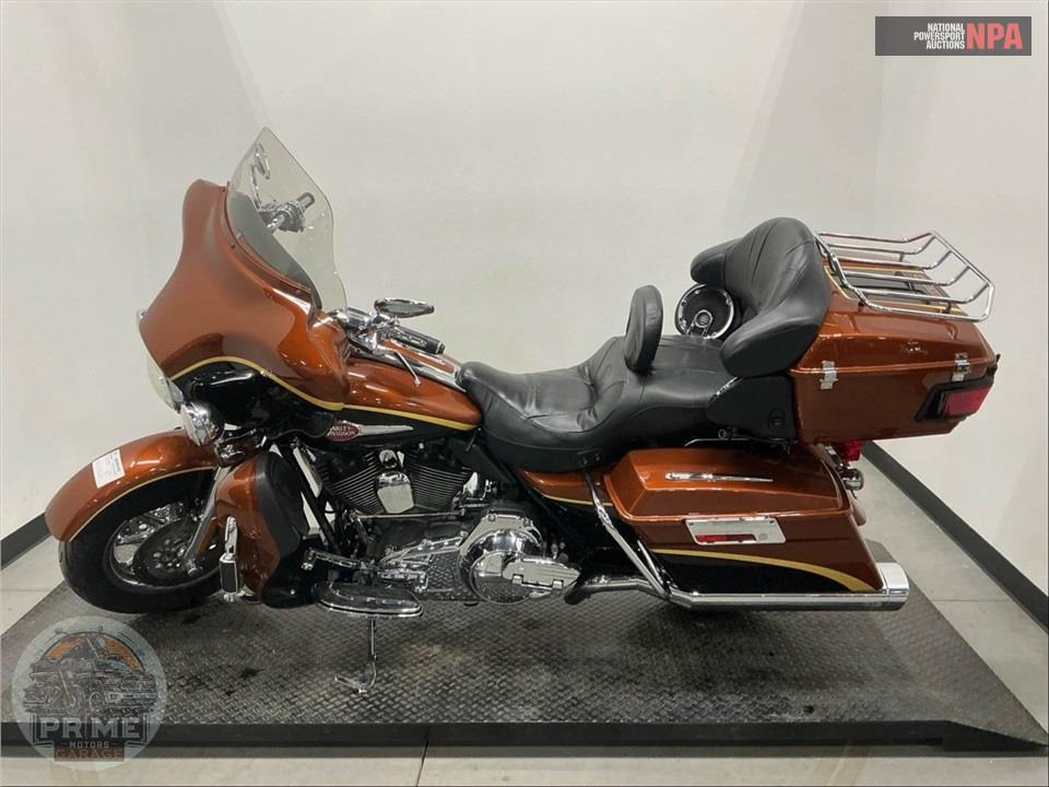 2008 Harley-Davidson FLHTCUSE3 (Anniv) — фото 3