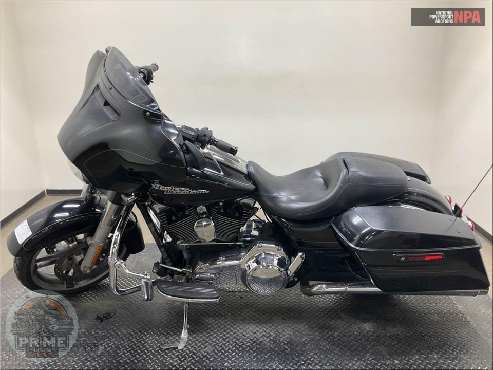 2014 Harley-Davidson FLHXS STREET GLIDE — фото 3