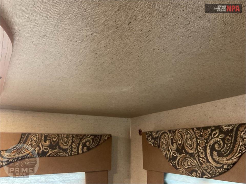 2016 Crossroads Rv M-29 RL - SUNSET GRAND RESERVE SERIES — фото 23