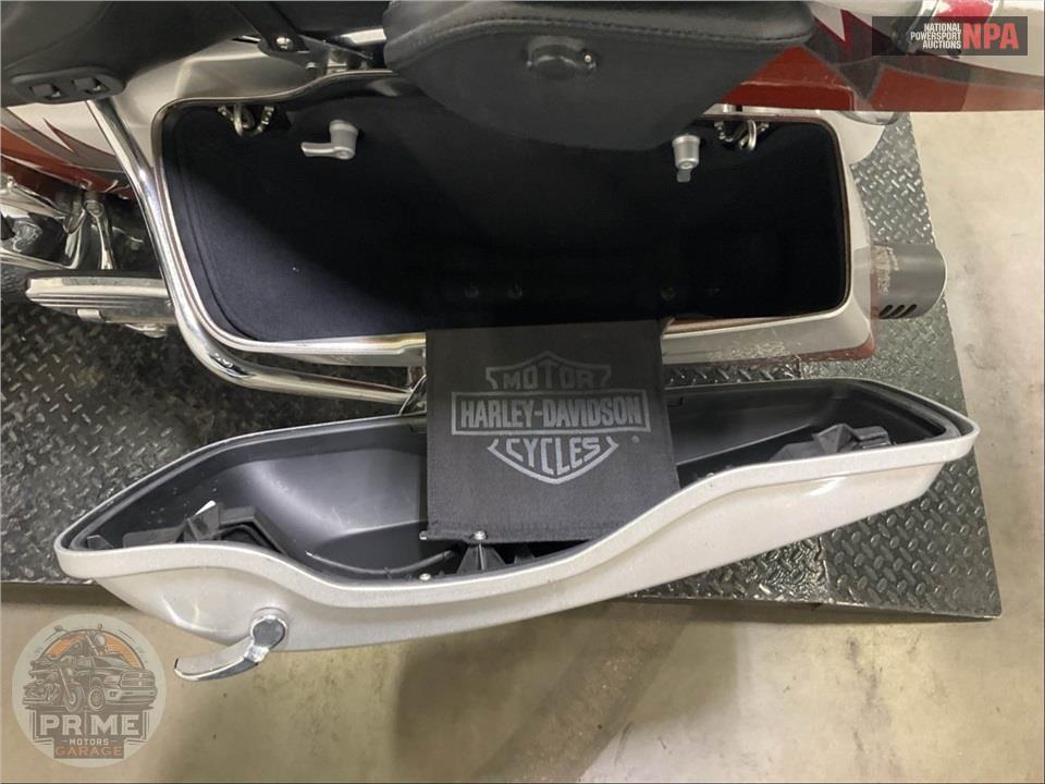 2014 Harley-Davidson FLHTKSE CVO ULTRA LIMITED — фото 25