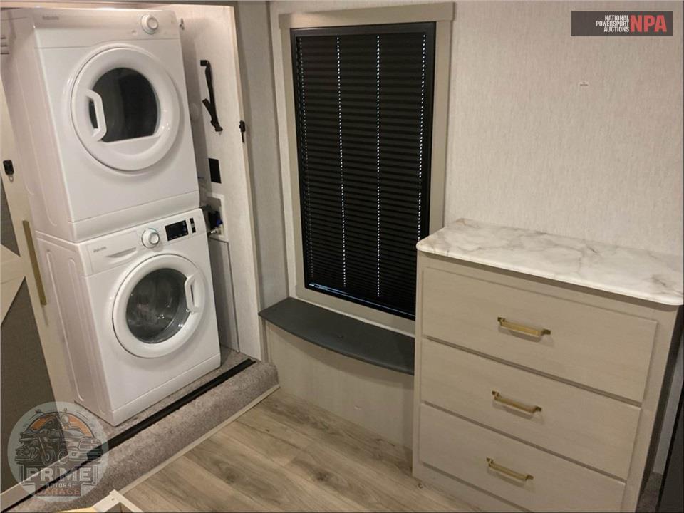 2024 Wildwood By Forest River M-375FAM - HERITAGE GLEN FIFTH WHEEL SERIES — фото 12