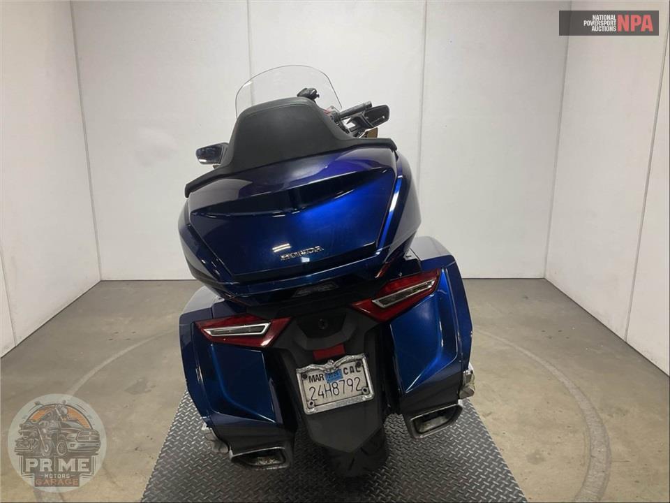 2018 Honda GL1800 GOLDWING TOUR (BLUE) — фото 4