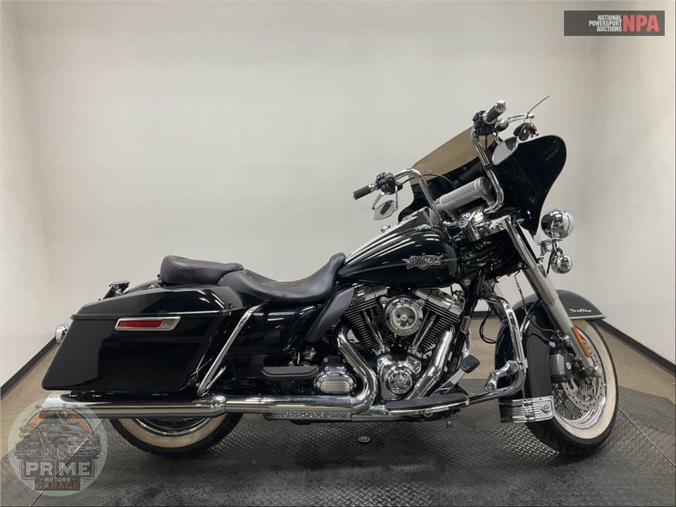 2011 Harley-Davidson FLHRC ROAD KING CLSC — фото 1