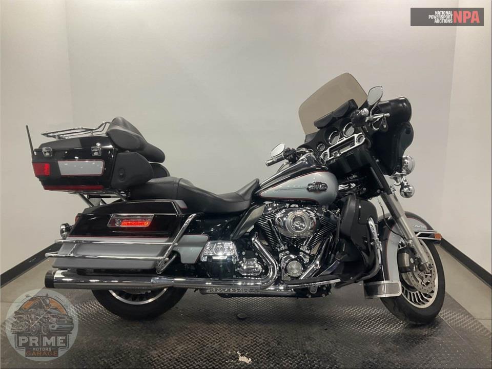 2011 Harley-Davidson FLHTCU UL CLSC EL GLIDE — фото 1