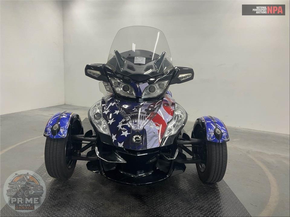2010 Can-Am SPYDER RT-S SE5 — фото 2