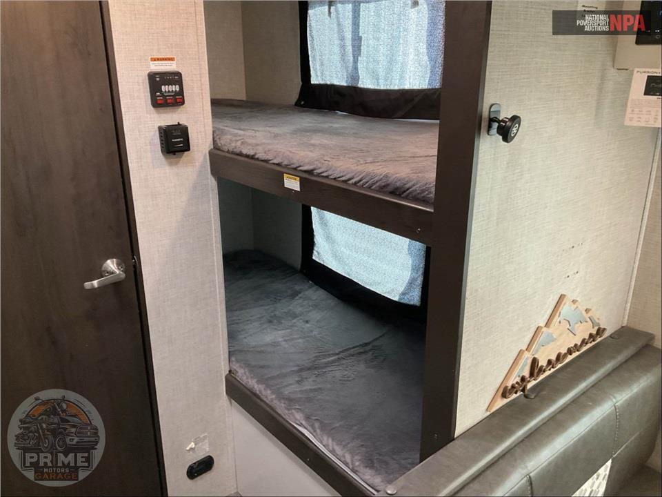 2021 Keystone Rv M-1700 BH - BULLET CROSSFIRE SERIES — фото 12