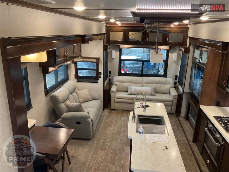 2019 Redwood Rv M-3901 WB - FIFTH WHEEL SERIES — фото 7