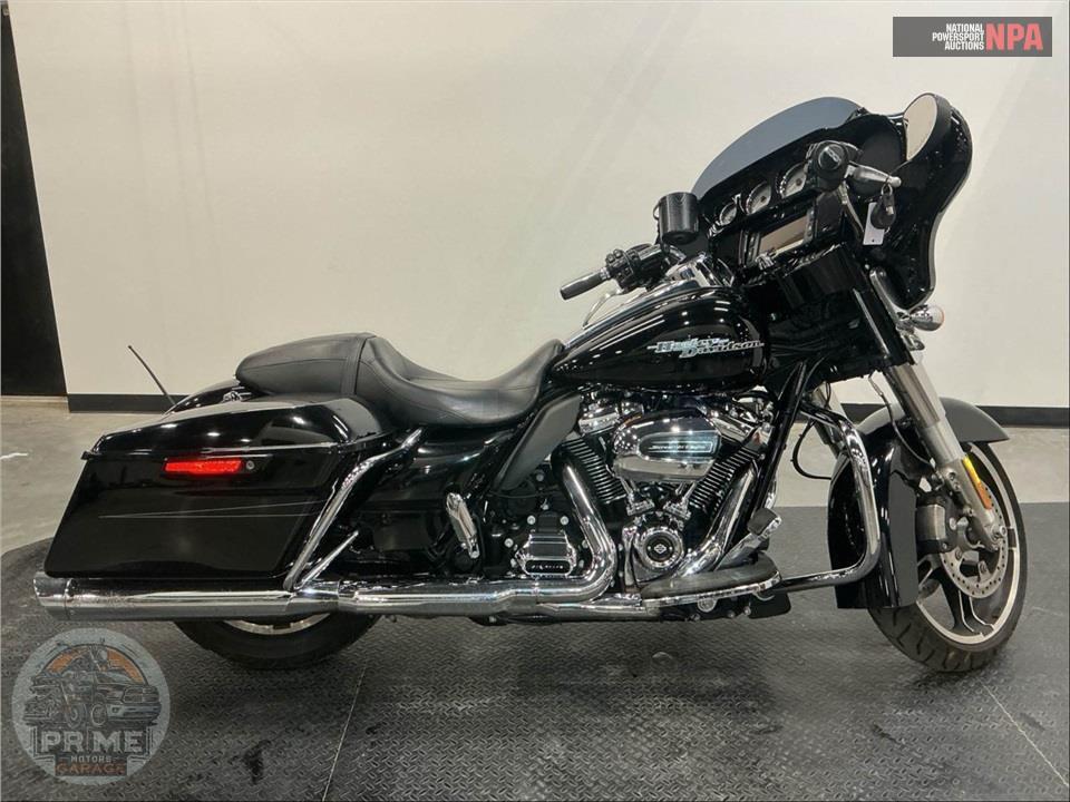 2017 Harley-Davidson FLHXS STREET GLIDE SPECIAL — фото 1