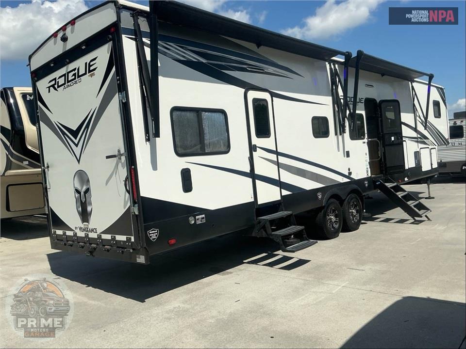 2022 Vengeance By Forest River M-4007G2 - ROGUE ARMORED TOY HAULER TOY HAULER SERIES — фото 4