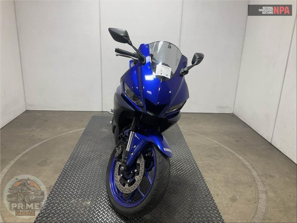 2024 Yamaha YZF-R3 — фото 2