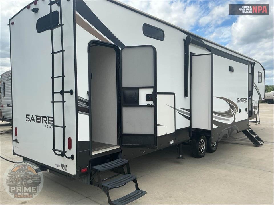 2021 Sabre By Forest River M-38DBQ - FIFTH WHEEL SERIES — фото 4