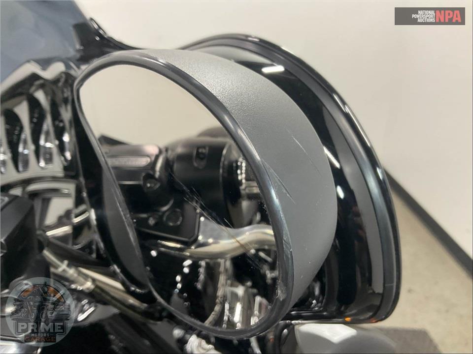 2017 Harley-Davidson FLHXS STREET GLIDE SPECIAL — фото 21