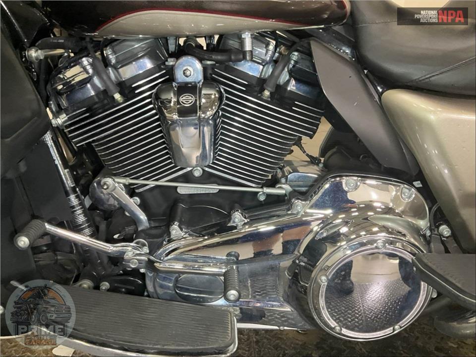 2018 Harley-Davidson FLHTCUTG TRI GLIDE ULTRA — фото 7
