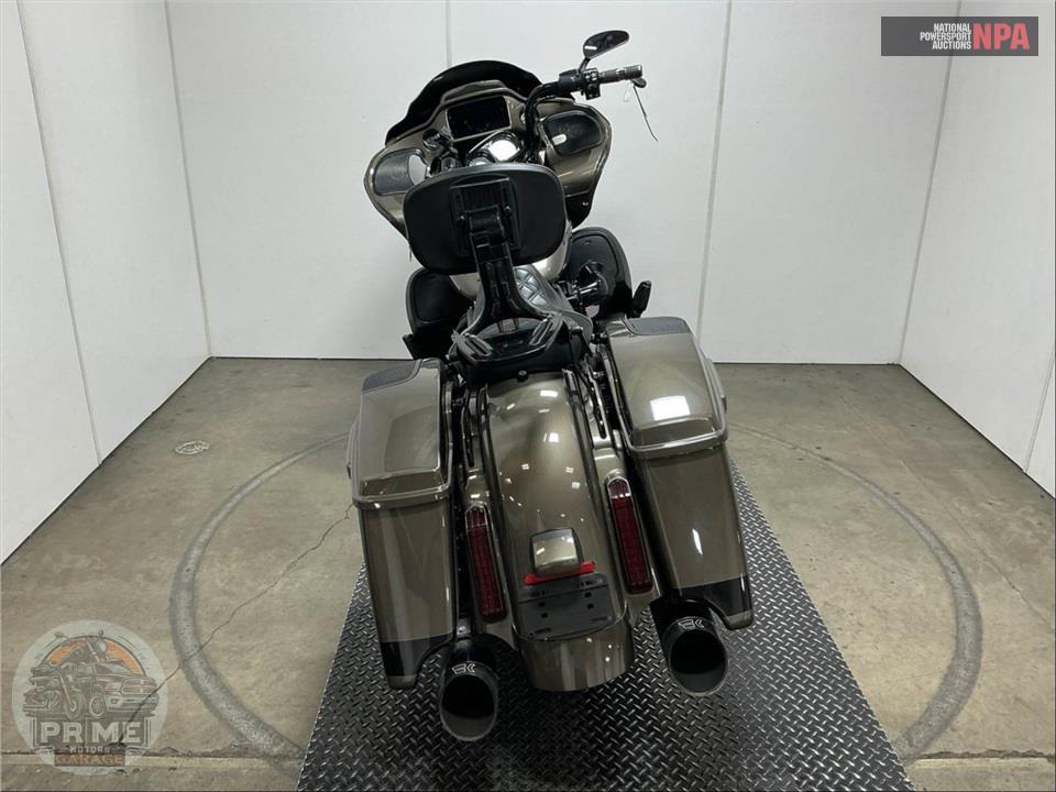 2021 Harley-Davidson FLTRXSE CVO ROAD GLIDE — фото 4