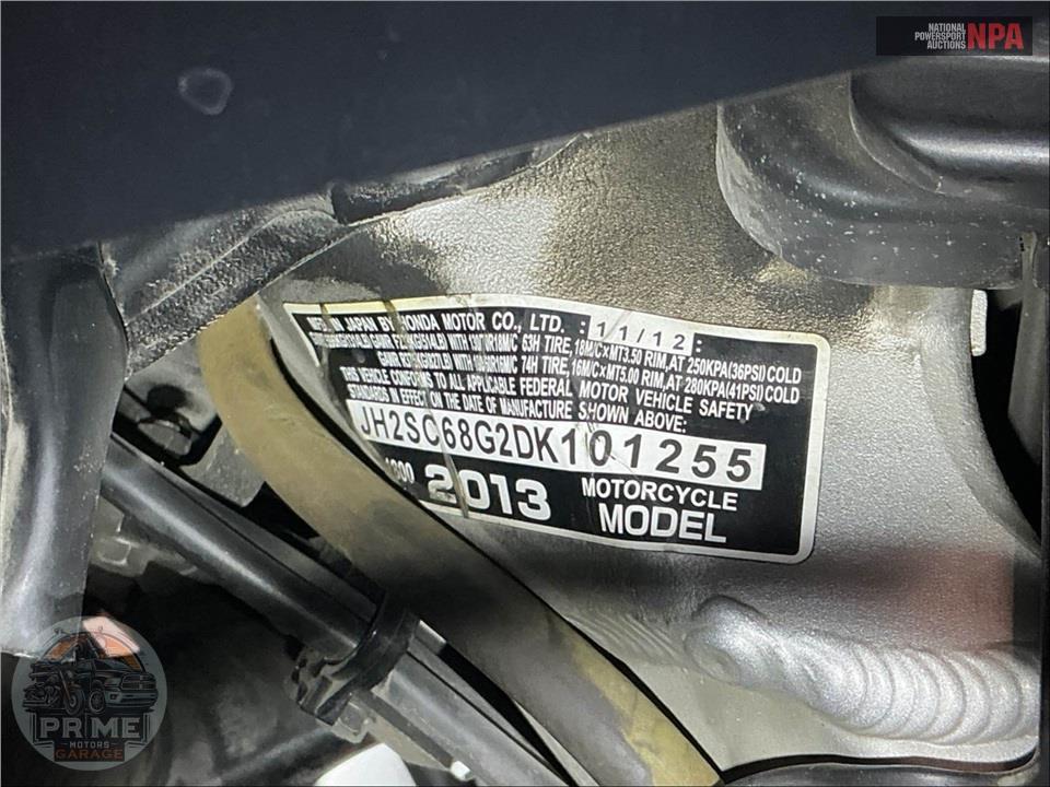 2013 Honda GL18HPMD GOLDWING — фото 28