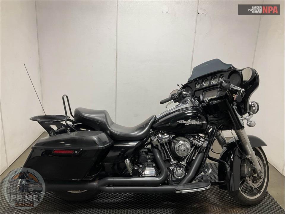 2017 Harley-Davidson FLHXS STREET GLIDE SPECIAL — фото 1