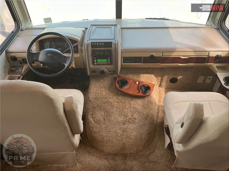 2008 Bounder M-35H FORD 362HP — фото 18
