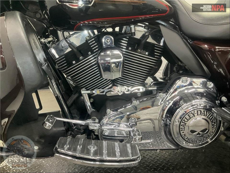 2011 Harley-Davidson FLHTCUTG TRIGLIDE UL CLSC — фото 7