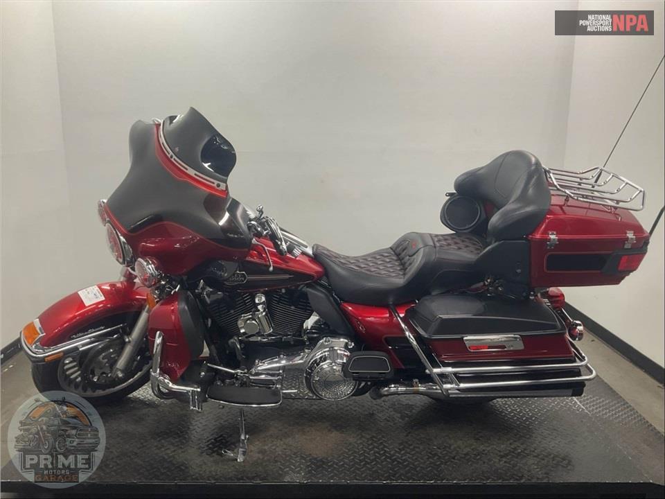 2012 Harley-Davidson FLHTCU UL CLSC EL GLIDE — фото 3