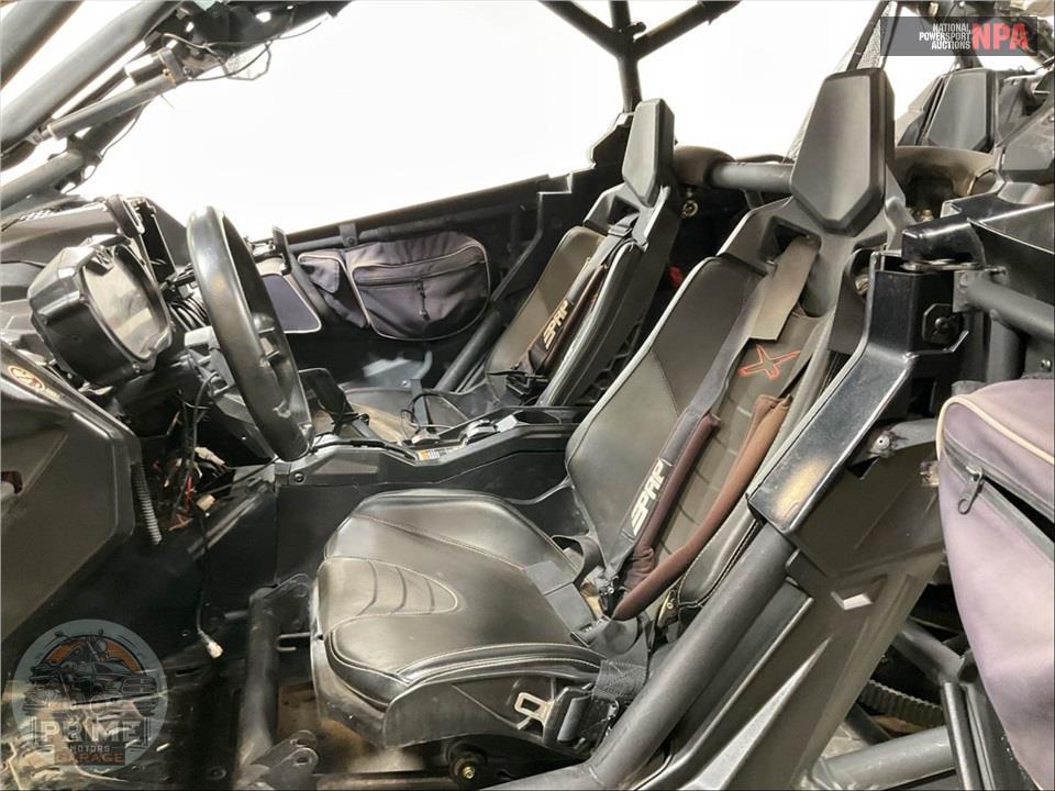 2017 Can-Am MAVERICK X3 MAX X RS TURBO R — фото 21