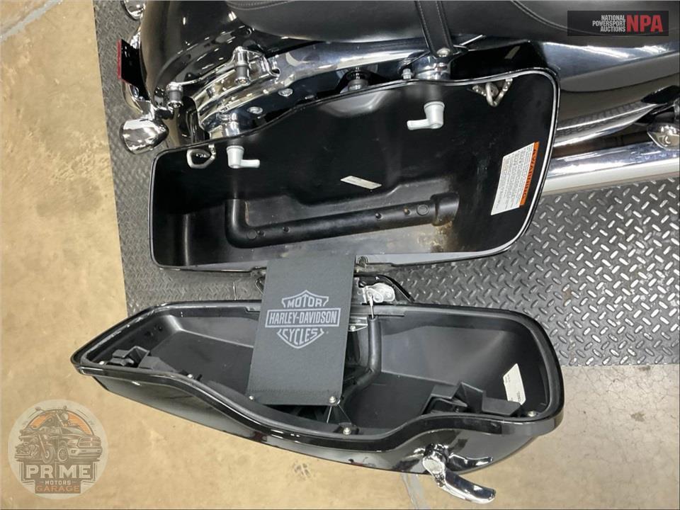 2019 Harley-Davidson FLHX STREET GLIDE — фото 22
