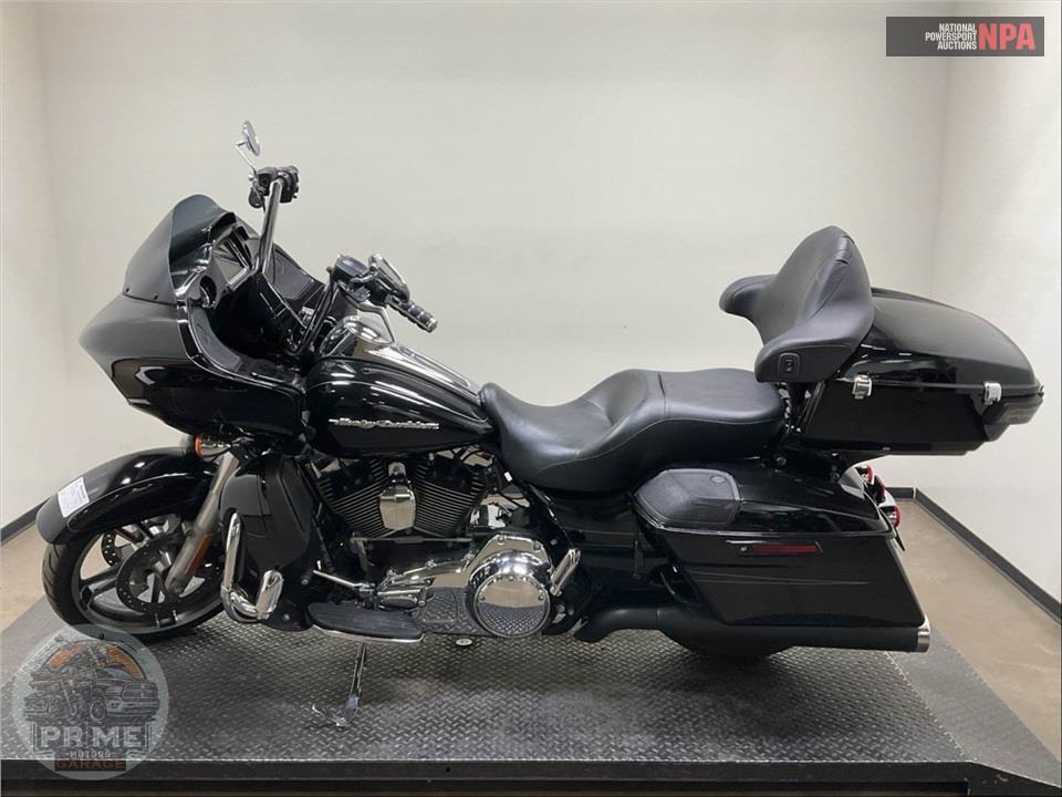 2015 Harley-Davidson FLTRXS ROAD GLIDE SPECIAL — фото 3