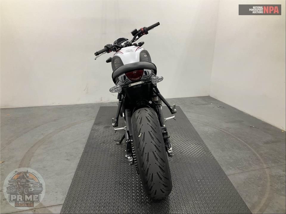 2025 Triumph TRIDENT 660 TRIPLE TRIBUTE EDITION — фото 4