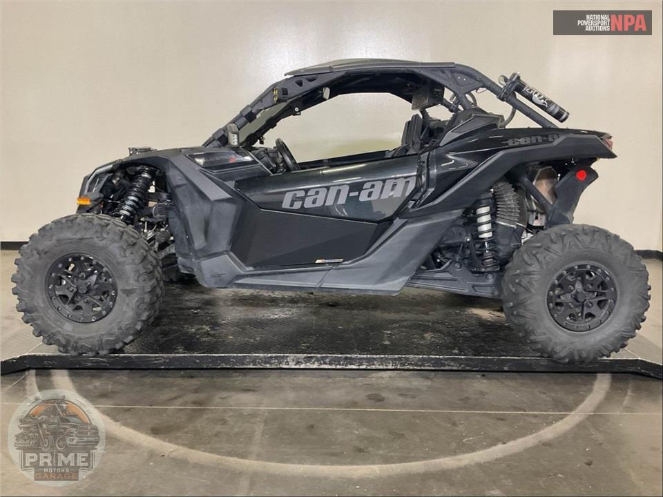 2018 Can-Am MAVERICK X3 X RS TURBO R — фото 3