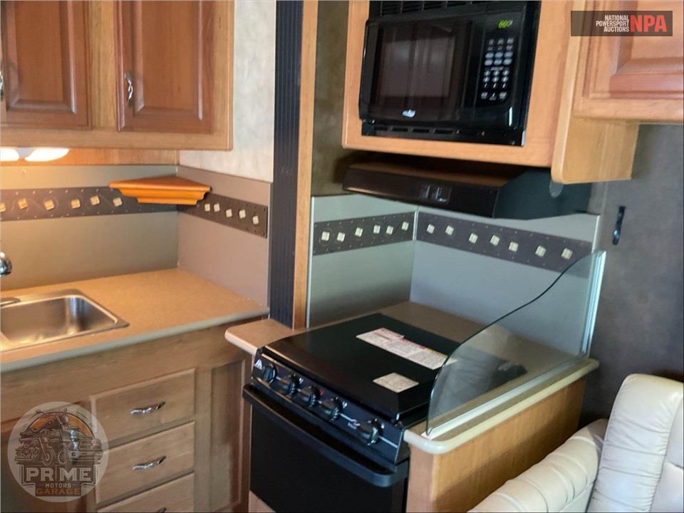 2015 Jamboree M-31D FORD E450 6.8 LITER - SPORT SERIES — фото 25
