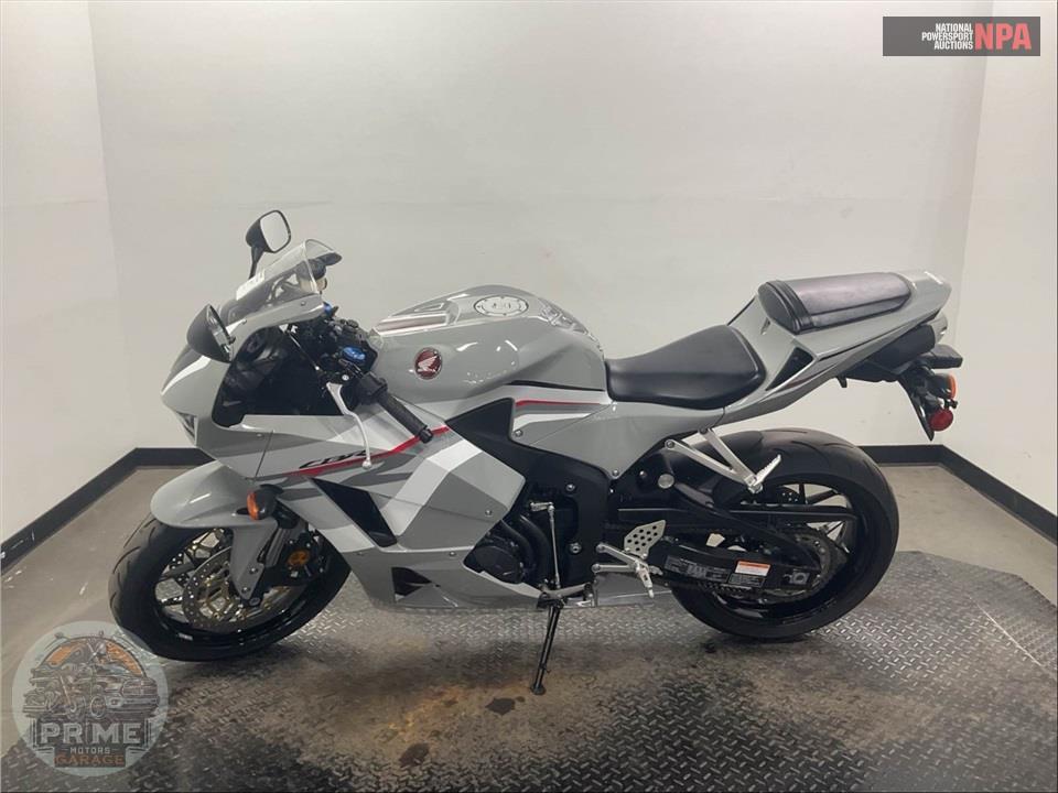 2026 Honda CBR600RR — фото 3