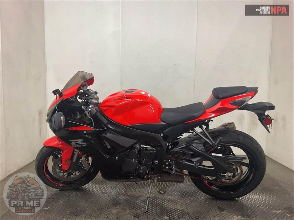 2022 Suzuki GSX-R750 — фото 3