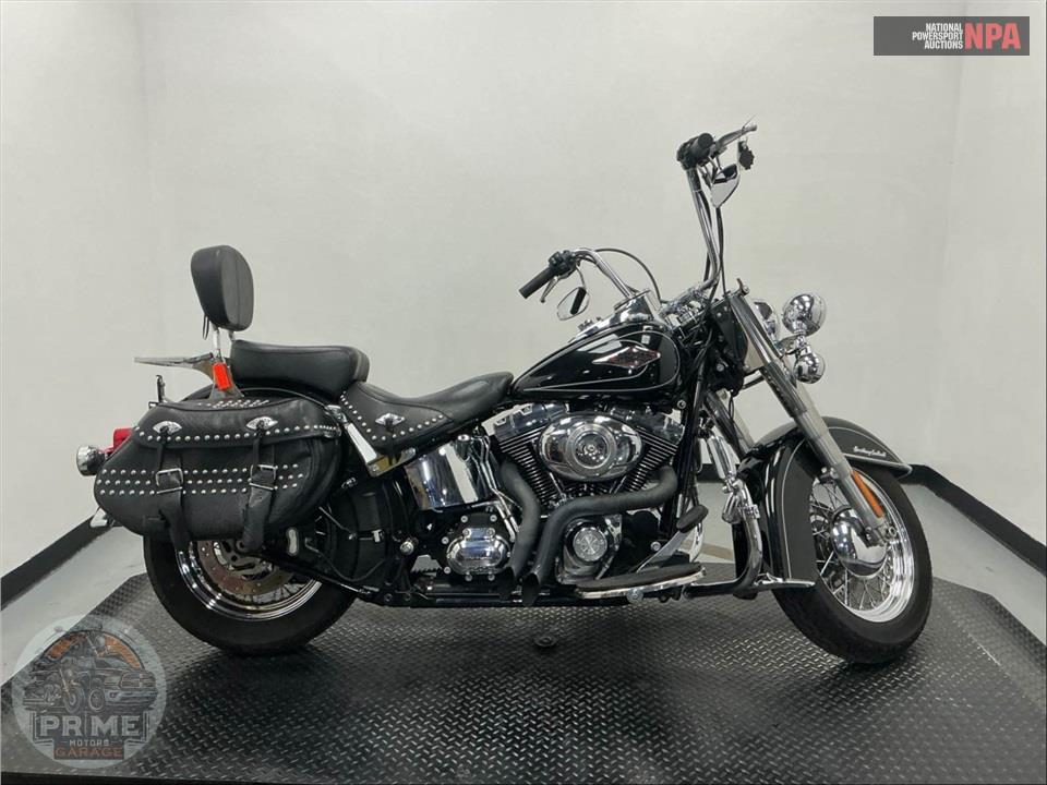 2010 Harley-Davidson FLSTC HERITAGE SOFTAIL CLASSIC — фото 1
