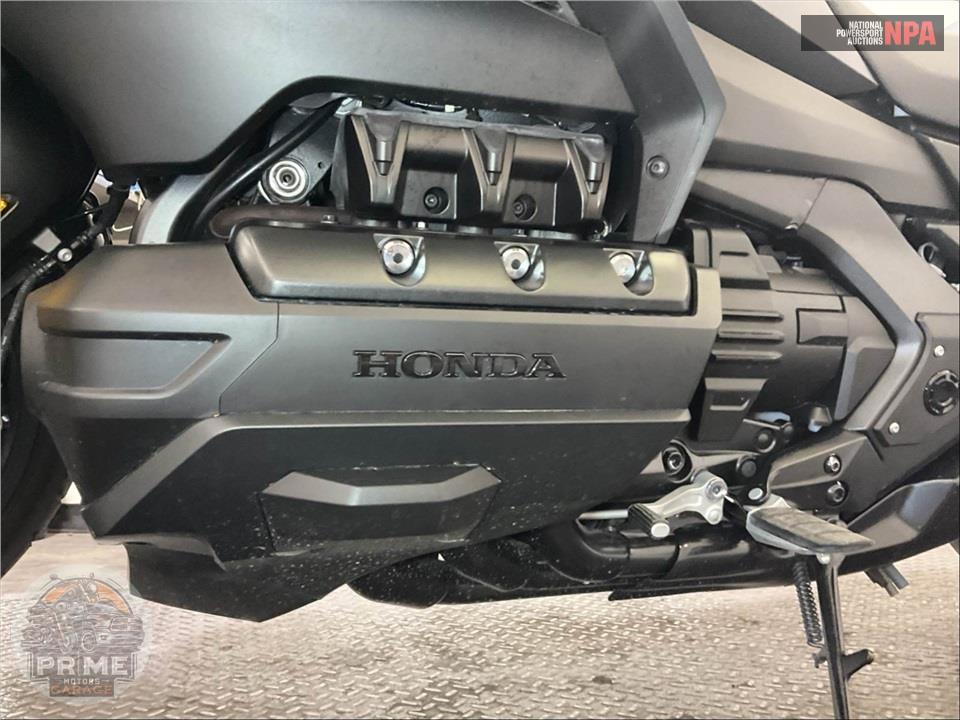 2025 Honda GOLD WING 50TH ANNIVERSARY — фото 7