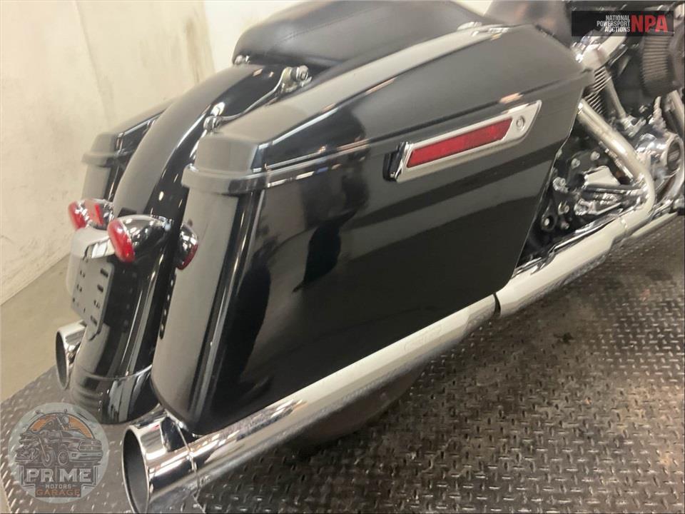 2020 Harley-Davidson FLHX STREET GLIDE — фото 19