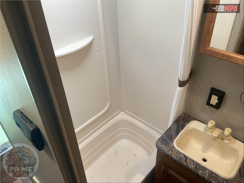 2017 Keystone Rv M-2660 RL - SUMMERLAND SERIES — фото 17