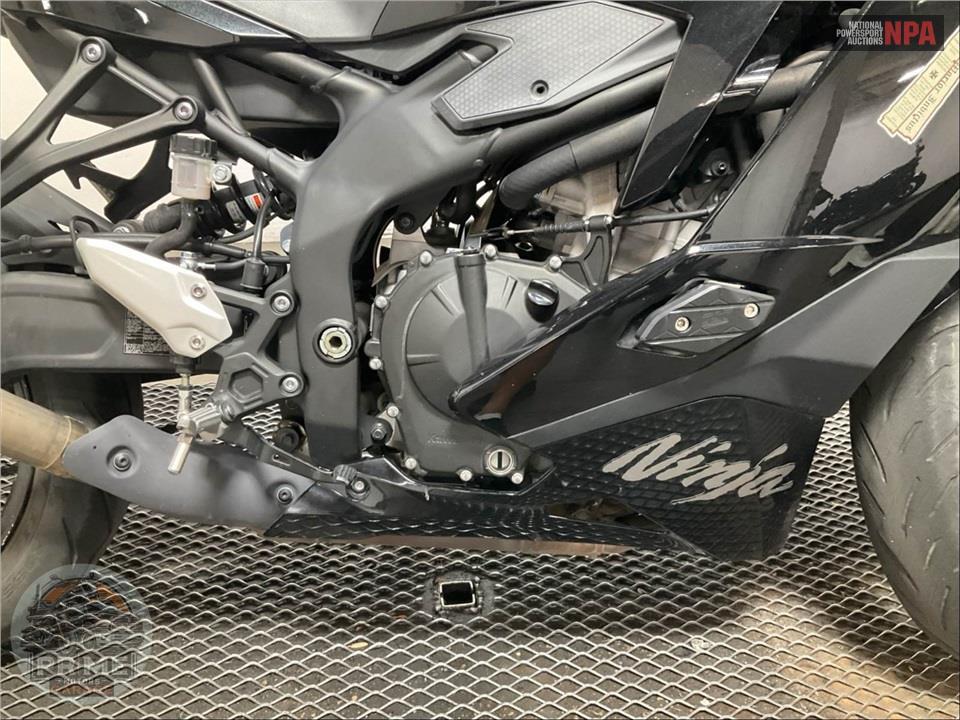 2024 Kawasaki ZX400PRFNL NINJA ZX-4R (ABS) — фото 6