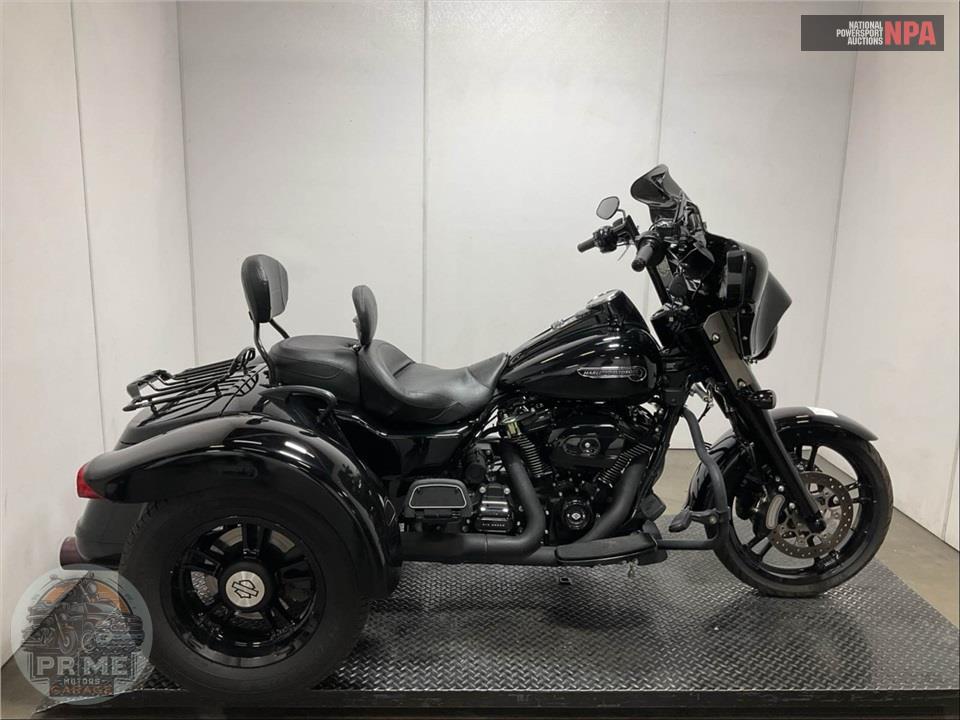 2018 Harley-Davidson TRIKE FREEWHEELER FLRT107 — фото 1