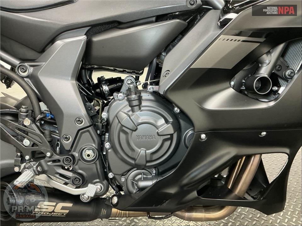 2025 Yamaha YZF-R7 — фото 6