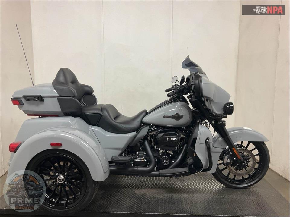 2025 Harley-Davidson FLHTCUTG TRI GLIDE ULTRA CLASSIC — фото 1