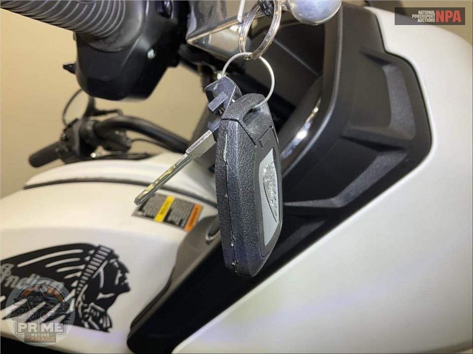 2020 Indian Motorcycle INDIAN CHALLENGER DARK HORSE - N20LCDRRAL — фото 11