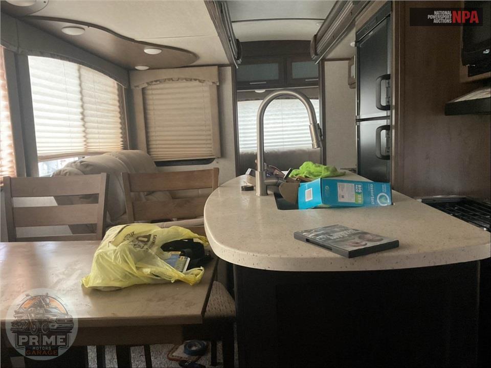 2019 Keystone Rv M-32 RLI COUGAR SERIES — фото 7