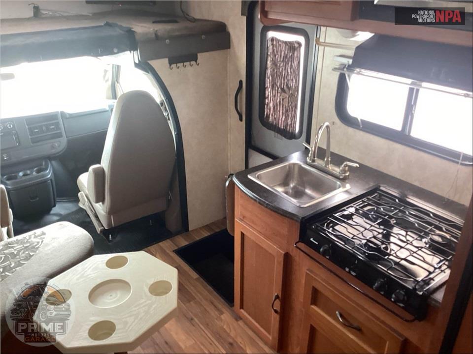 2010 Coachmen By Forest River M-21 QB CHEVROLET 6.0 LITER V8 - FREELANDER SERIES — фото 9