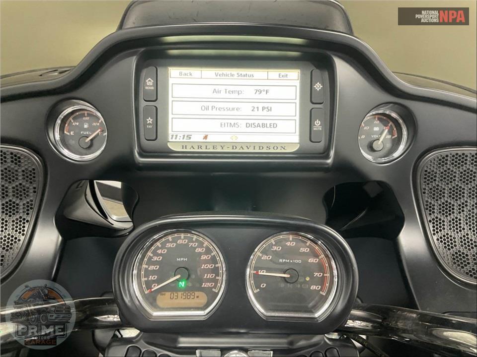 2016 Harley-Davidson FLTRU ROAD GLIDE ULTRA — фото 5