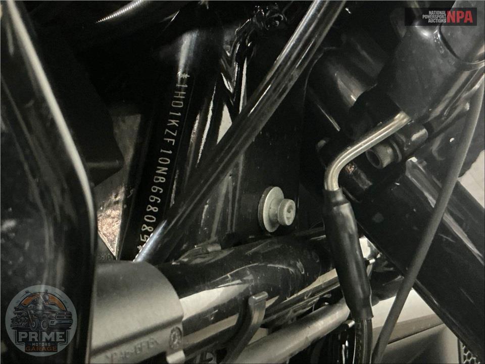 2022 Harley-Davidson FLTRK ROAD GLIDE LIMITED — фото 12