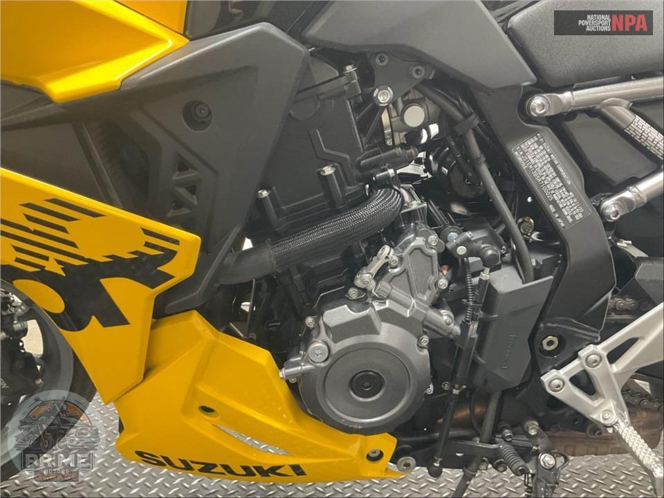 2024 Suzuki GSX800FRQM4 GSX-8R — фото 8